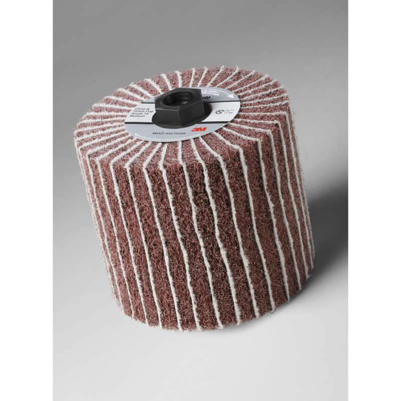 Scotch-Brite™ Deburr & Finish PRO Recessed Core Flap Brush, 4-1/2 in x 4 in x 1-1/4 in 6C MED+