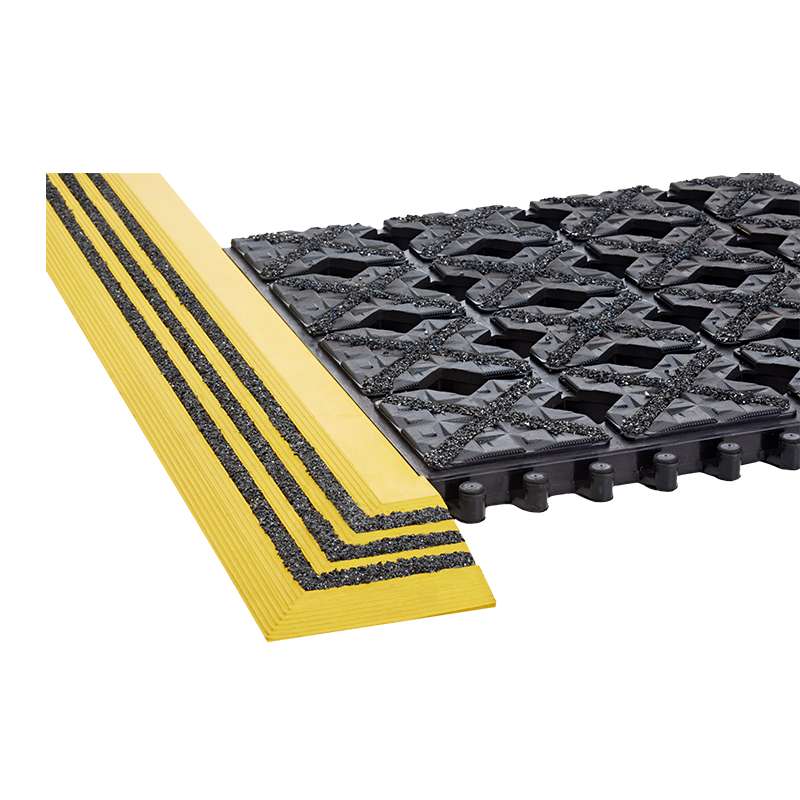 Drainage  Ergo X-Treme Drain-Through MAT, 39"x114", Black W/Yellow, 1/Case